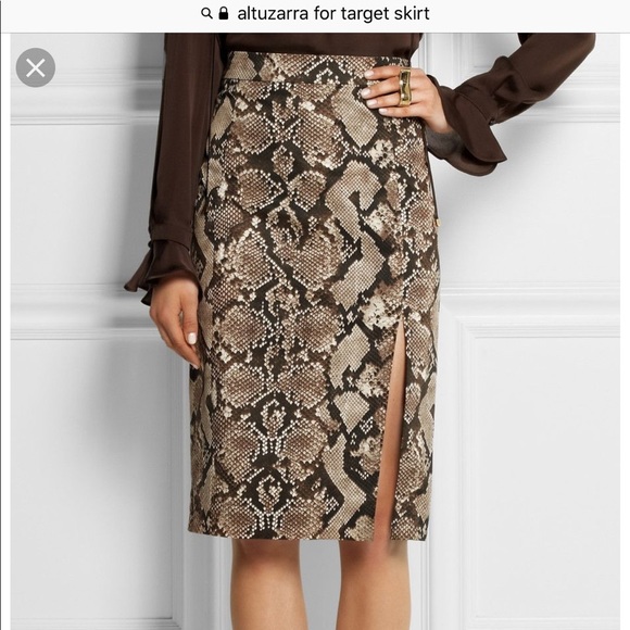 leopard midi skirt outfit